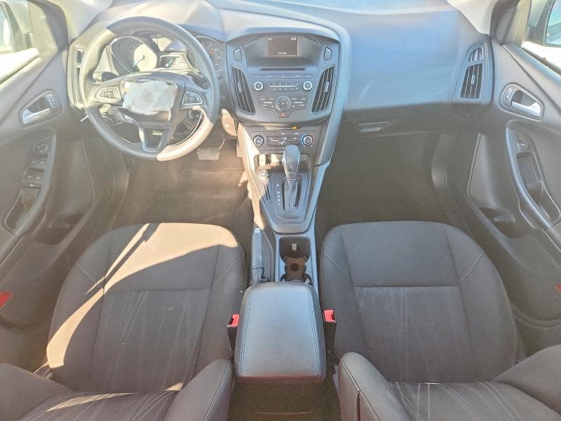 2017 FORD FOCUS SE 8