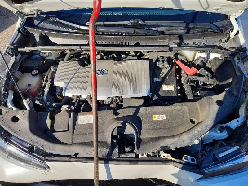 2019 TOYOTA PRIUS XLE AWD-E 12