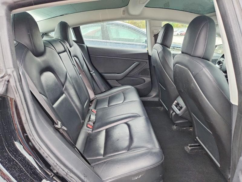 2018 TESLA MODEL 3 10