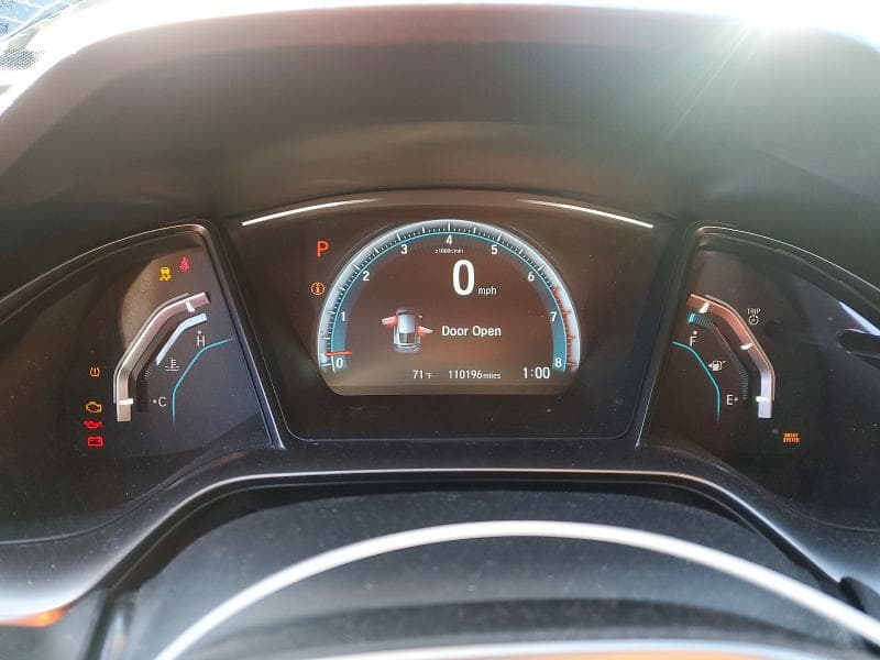 2018 HONDA CIVIC EX 9