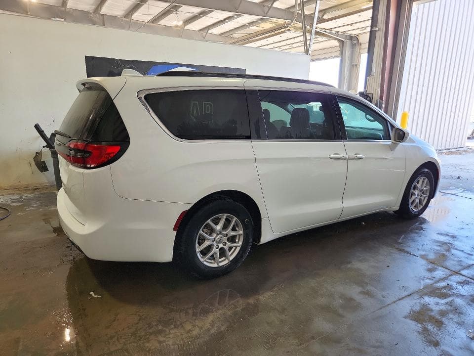 2022 CHRYSLER PACIFICA TOURING L 3