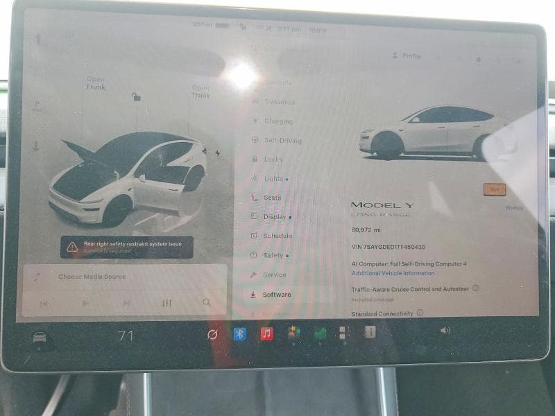 2026 TESLA MODEL Y 9