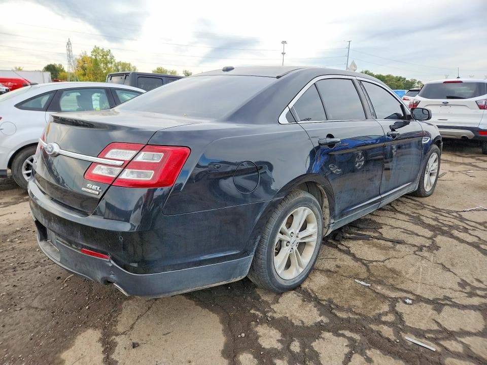 2018 FORD TAURUS SEL 3