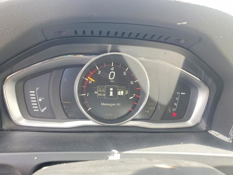 2017 VOLVO S60 9