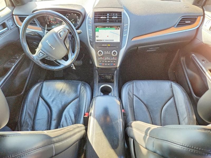 2017 LINCOLN MKC RESERVE 8