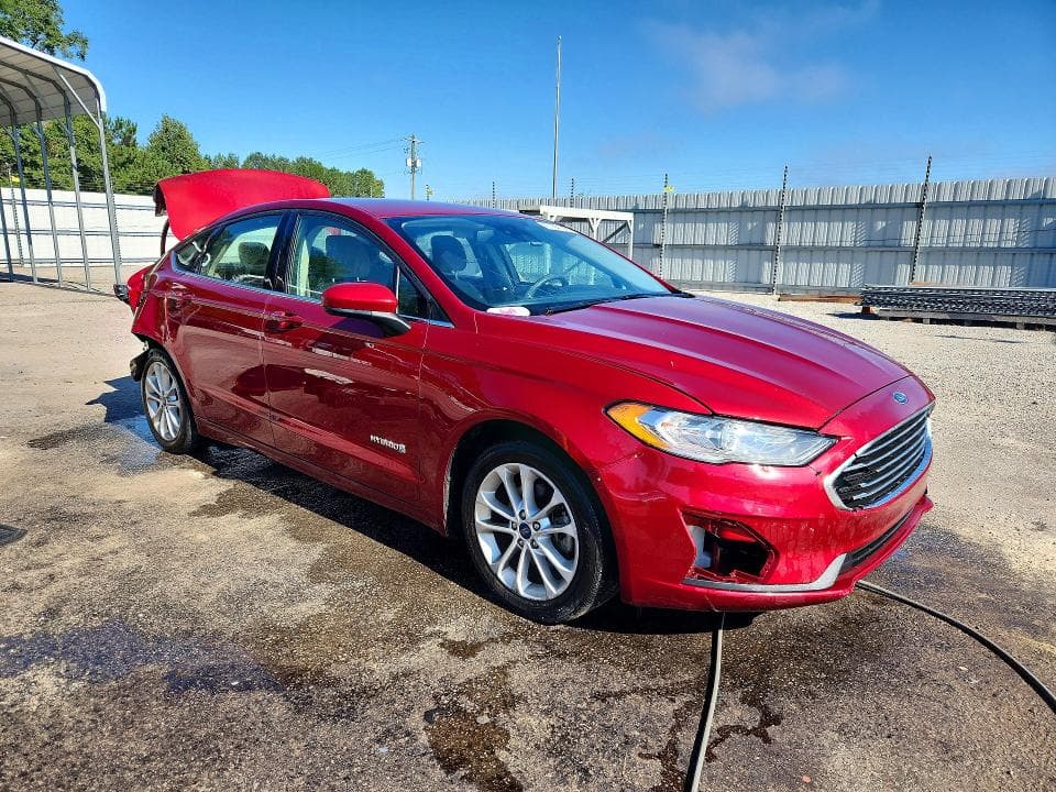2019 FORD FUSION SE 4