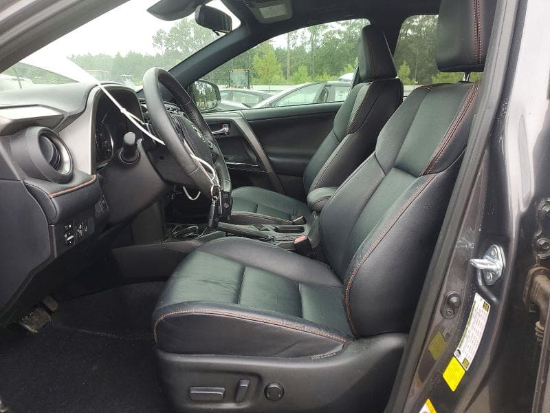 2017 TOYOTA RAV4 SE 7
