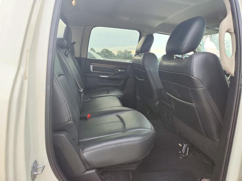 2018 RAM 3500 LARAMIE 10