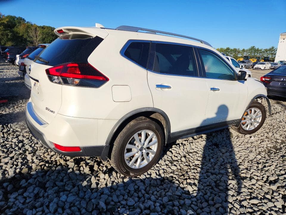 2018 NISSAN ROGUE SV 3