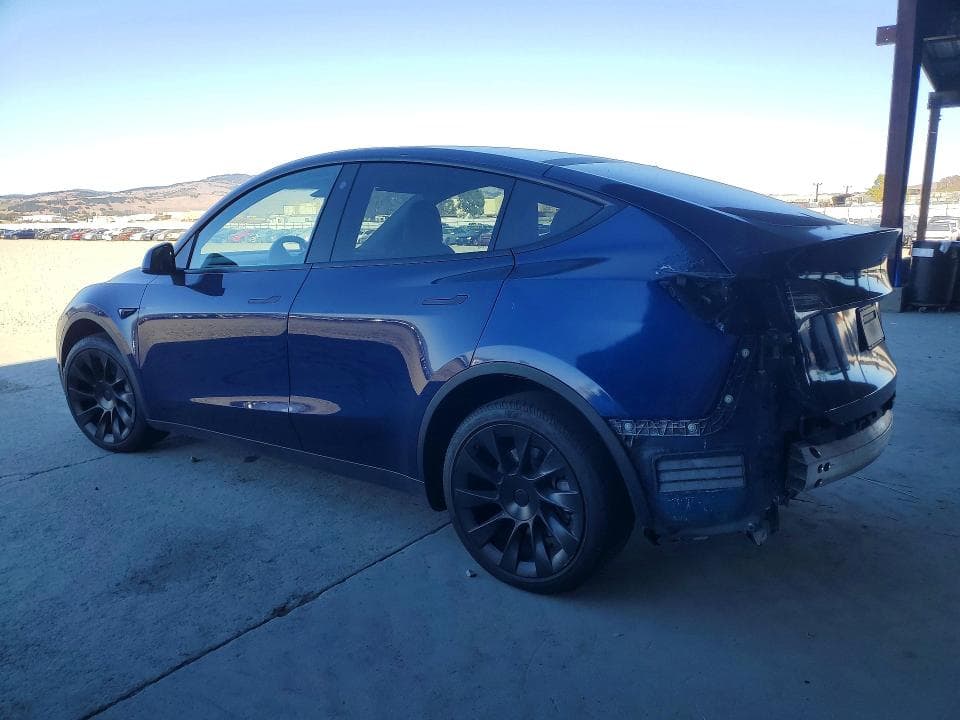 2023 TESLA MODEL Y 2