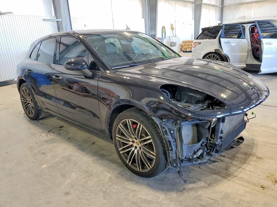 2017 PORSCHE MACAN GTS 4