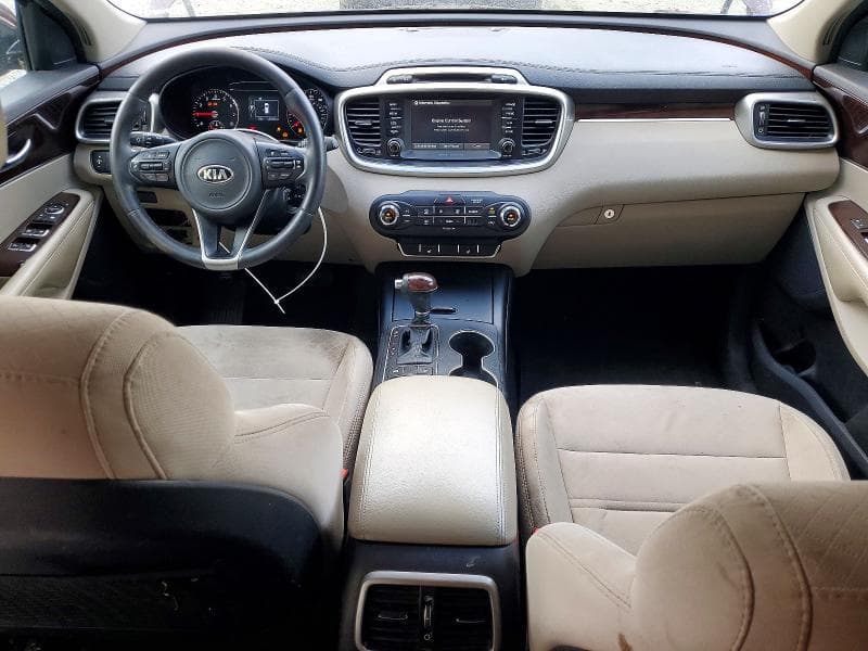 2018 KIA SORENTO LX 8