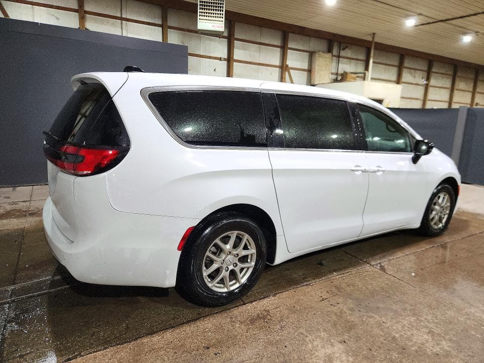 2025 CHRYSLER PACIFICA SELECT 3