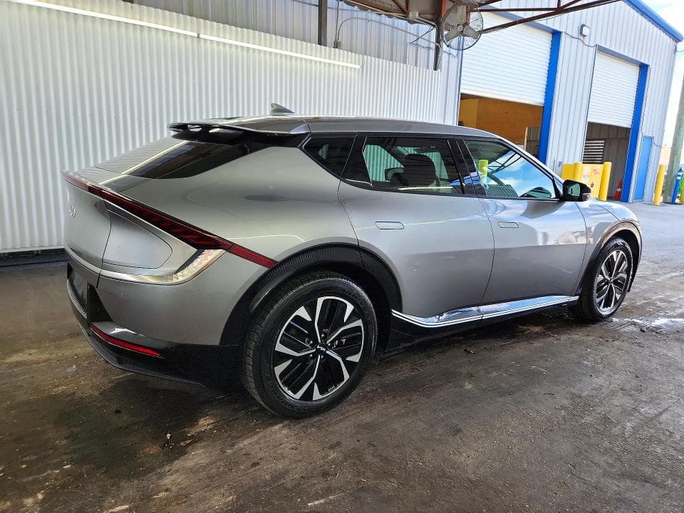 2024 KIA EV6 WIND 3