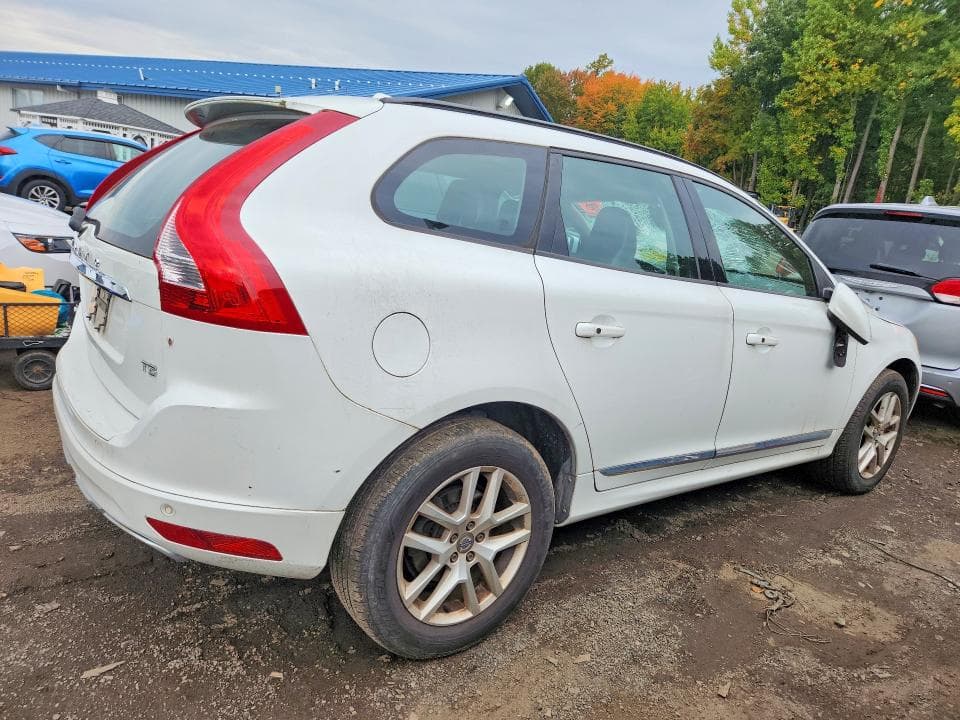 2017 VOLVO XC60 T5 3