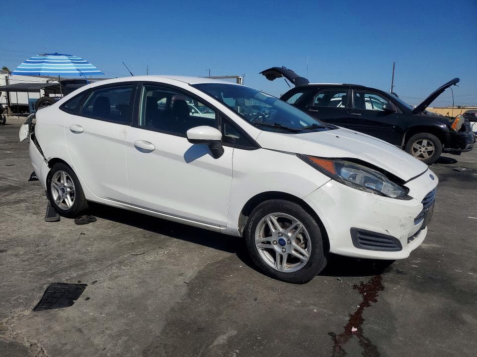 2017 FORD FIESTA SE 4