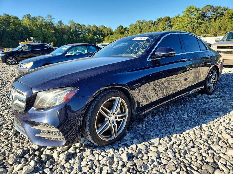 2017 MERCEDES-BENZ E 300 - 1