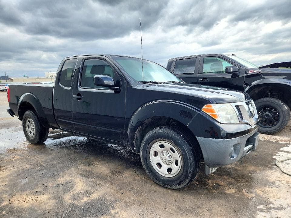 2017 NISSAN FRONTIER S 4