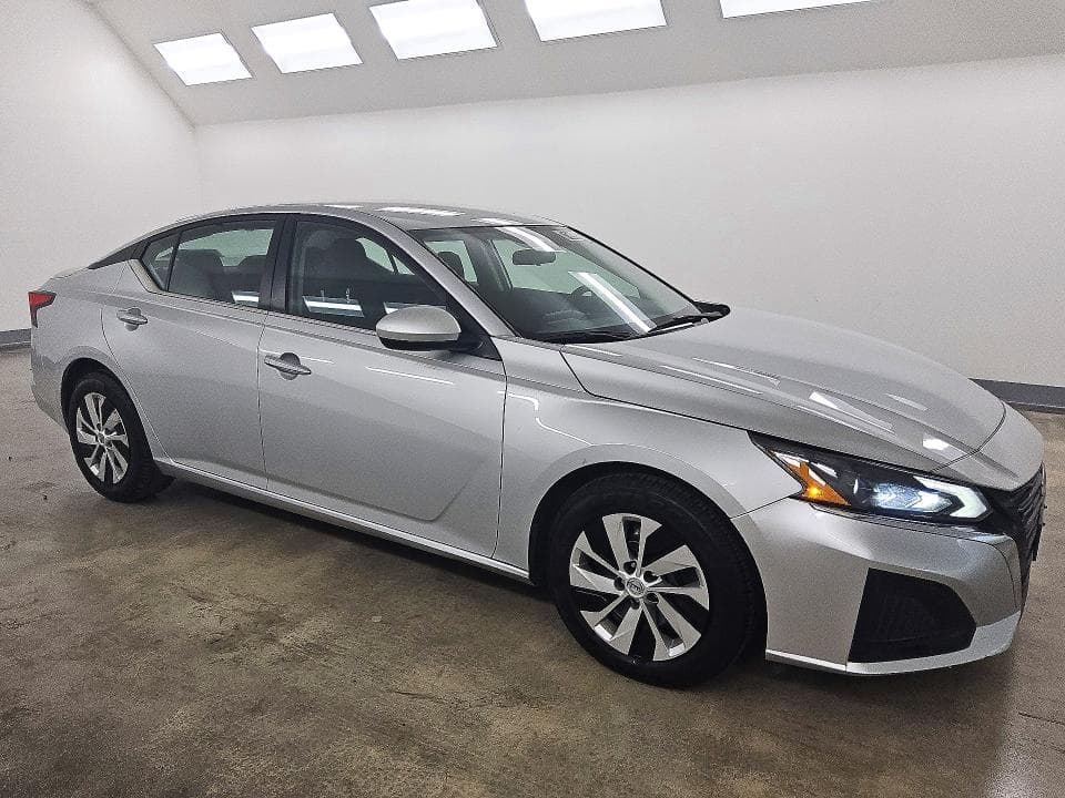 2023 NISSAN ALTIMA S 4