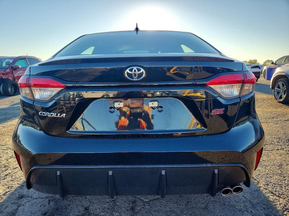 2026 TOYOTA COROLLA SE 6
