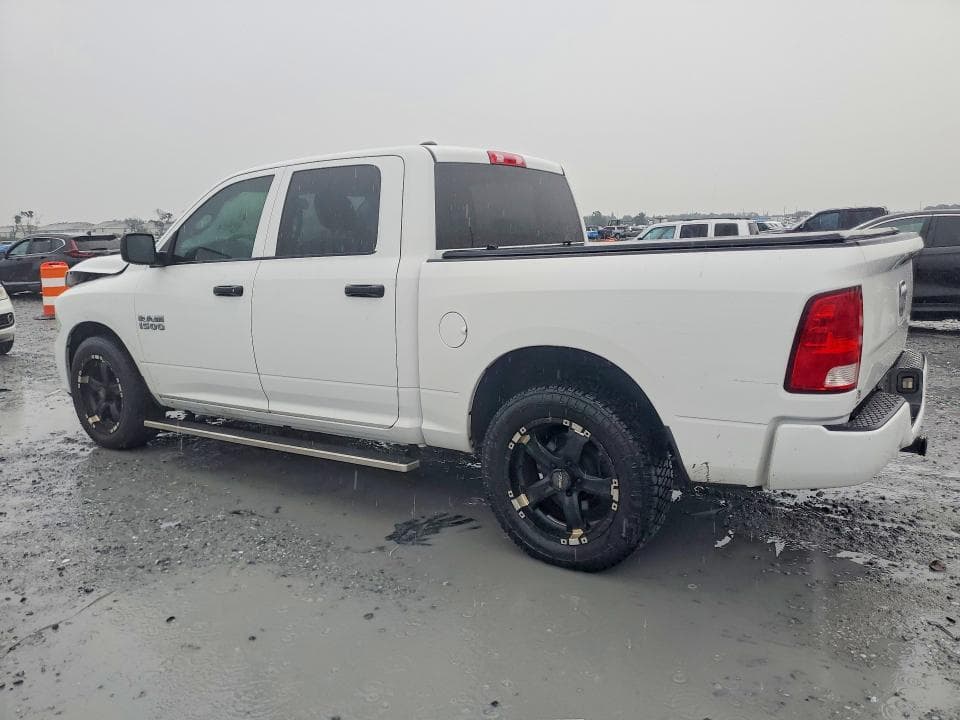 2018 RAM 1500 ST 2