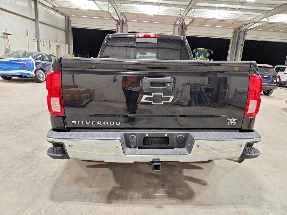 2017 CHEVROLET SILVERADO K1500 LTZ 6