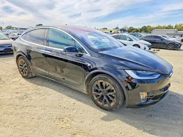 2018 TESLA MODEL X 4