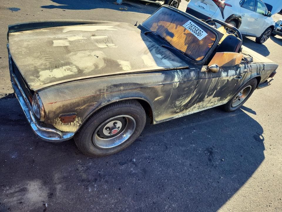1969 TRIUMPH CAR TR6