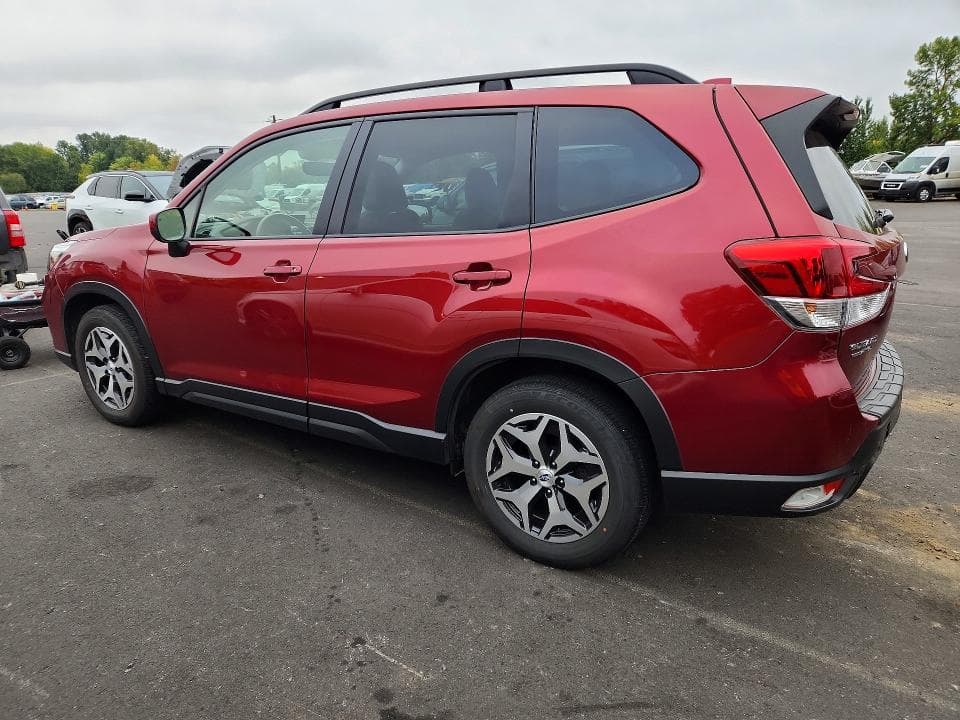 2021 SUBARU FORESTER PREMIUM 2