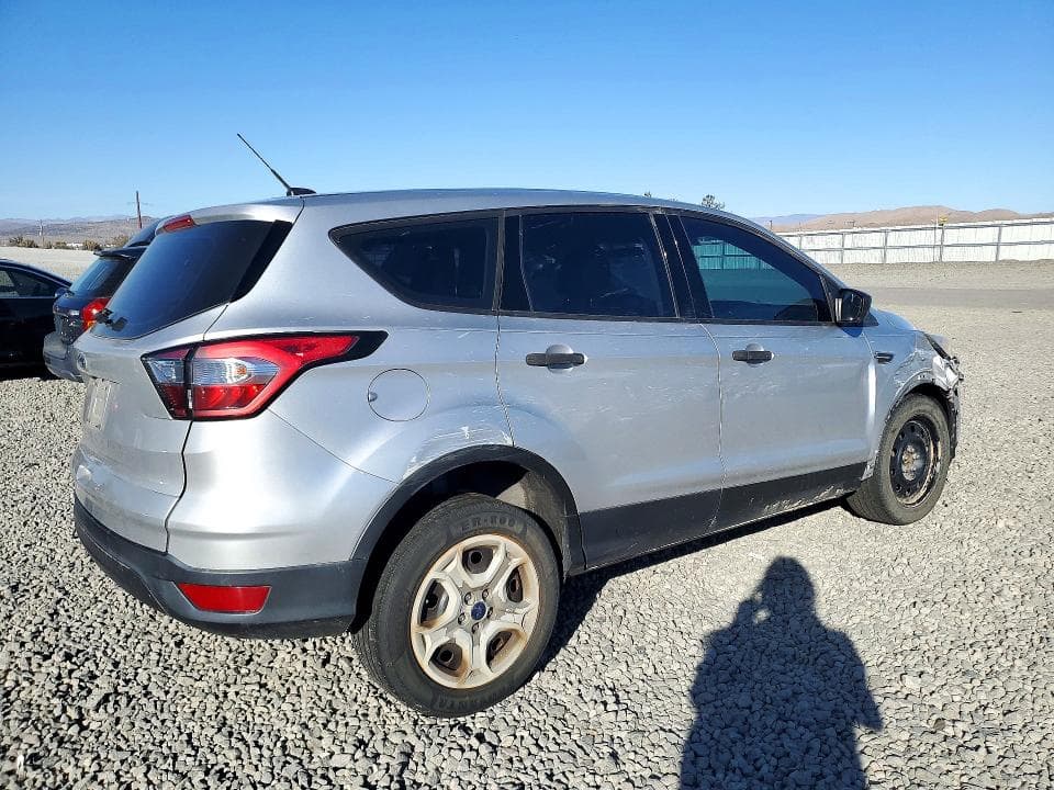 2017 FORD ESCAPE S 3