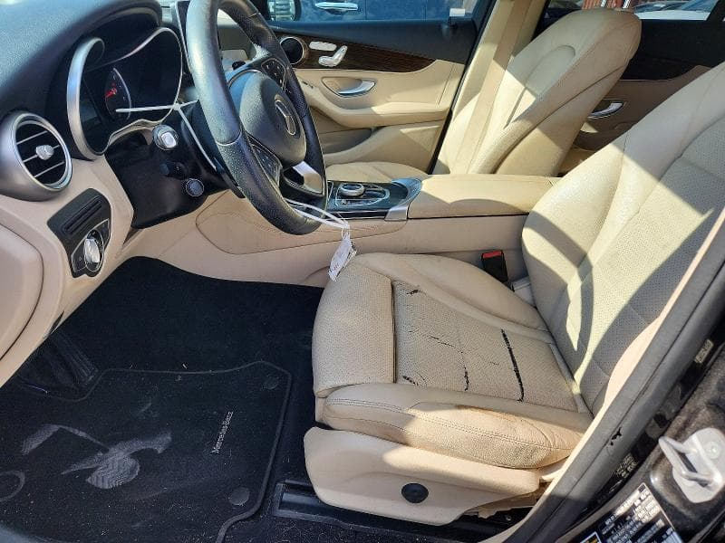 2017 MERCEDES-BENZ GLC 300 7