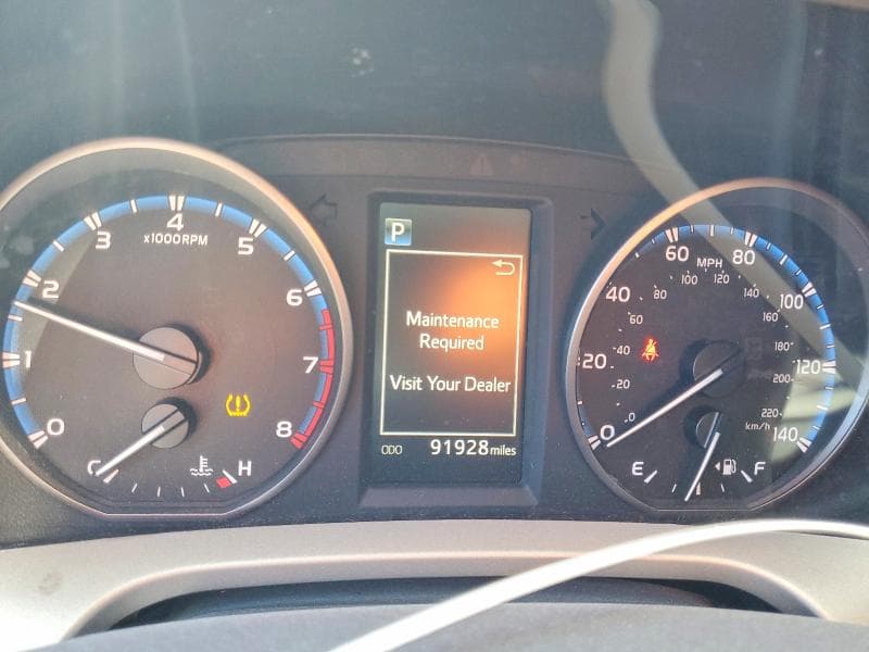 2017 TOYOTA RAV4 LE 9