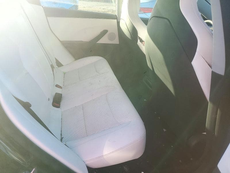 2025 TESLA MODEL 3 10