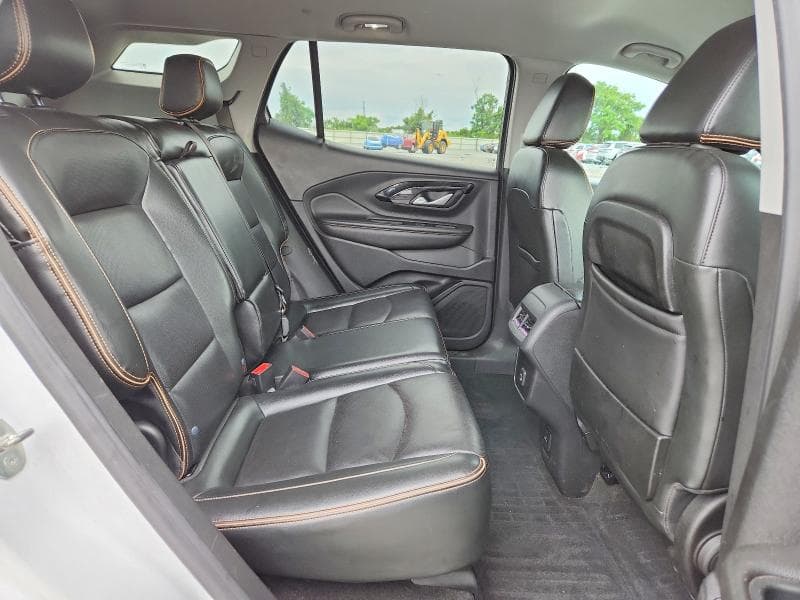 2022 GMC TERRAIN AT4 11