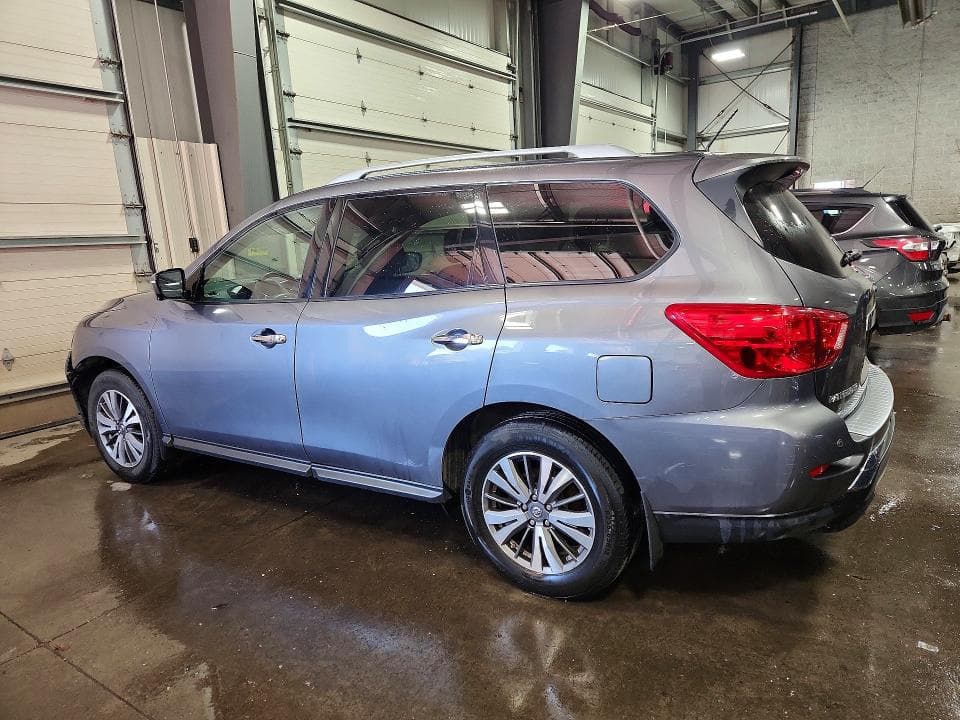 2017 NISSAN PATHFINDER SL 2
