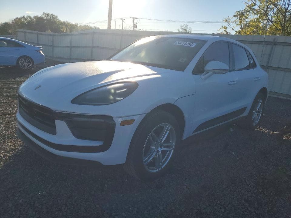 2023 PORSCHE MACAN BASE - 1