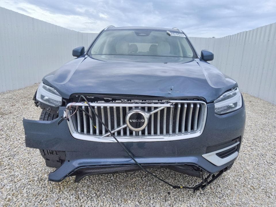 2025 VOLVO XC90 CORE 5