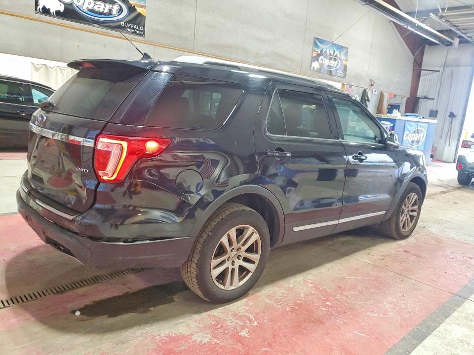2018 FORD EXPLORER XLT 3