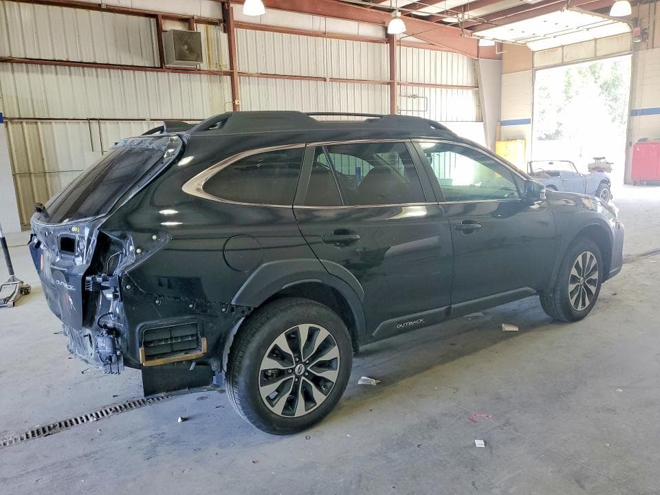 2025 SUBARU OUTBACK LIMITED 3