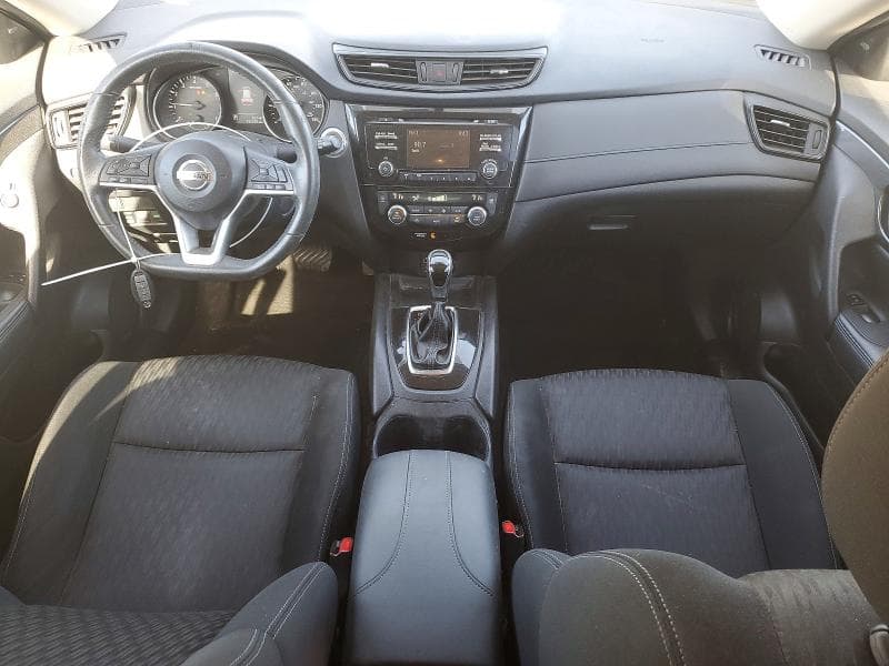 2017 NISSAN ROGUE SV 8