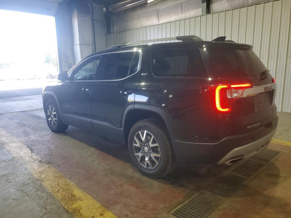 2023 GMC ACADIA SLT 2