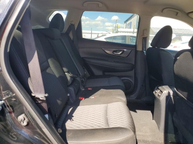 2019 NISSAN ROGUE SV 11