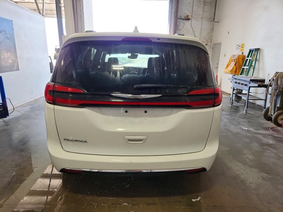 2022 CHRYSLER PACIFICA TOURING L 6