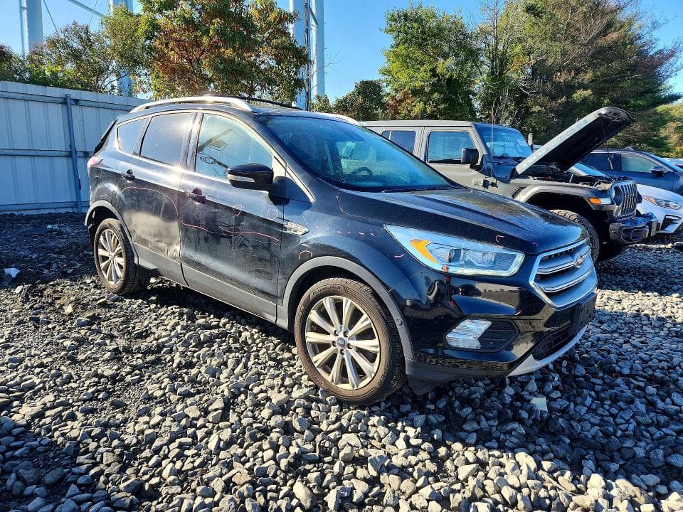 2017 FORD ESCAPE TITANIUM 4