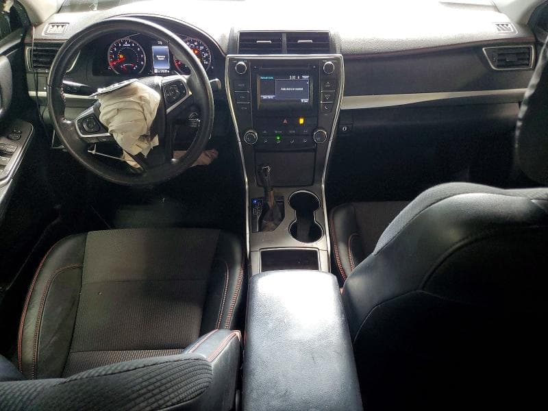 2017 TOYOTA CAMRY SE 8