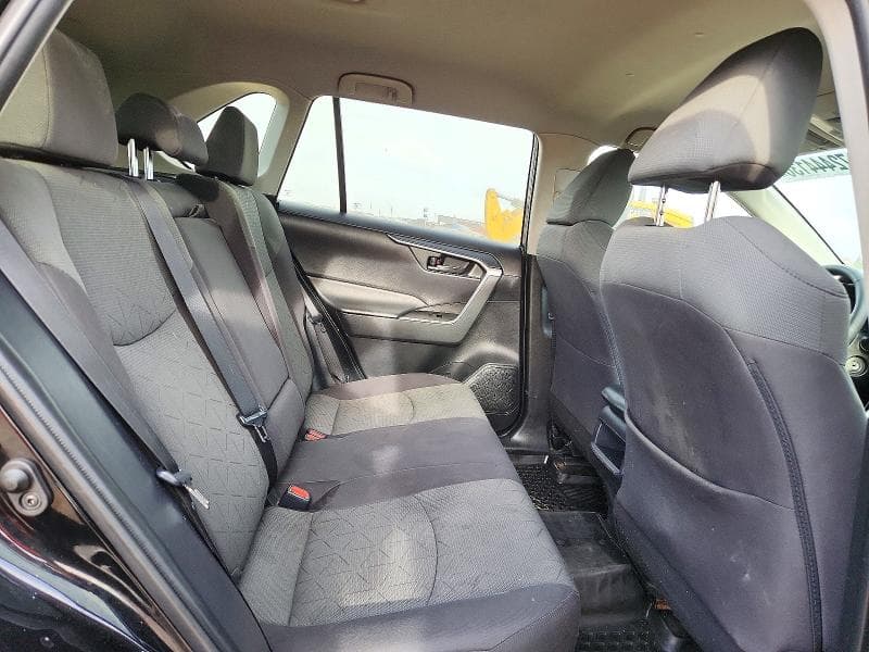 2021 TOYOTA RAV4 LE 11