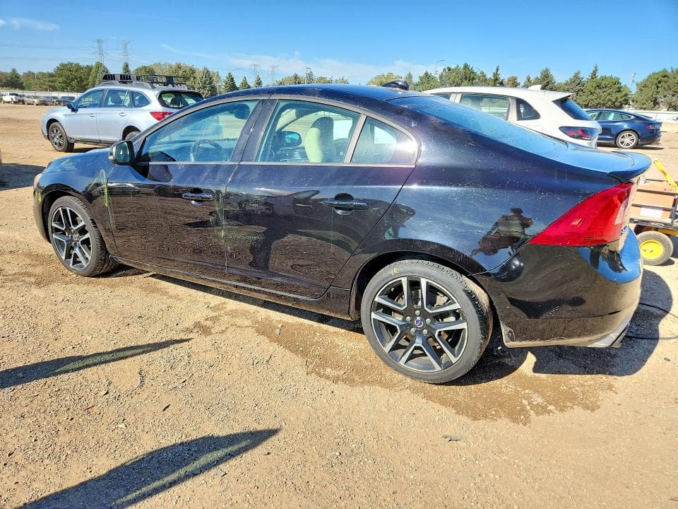 2017 VOLVO S60 2
