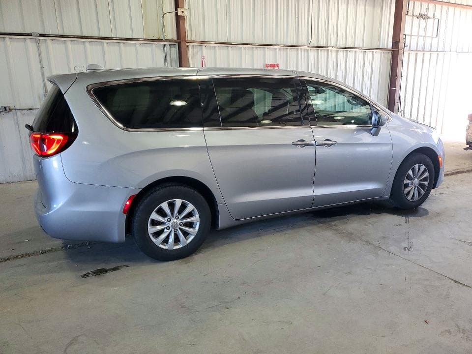 2019 CHRYSLER PACIFICA TOURING PLUS 3
