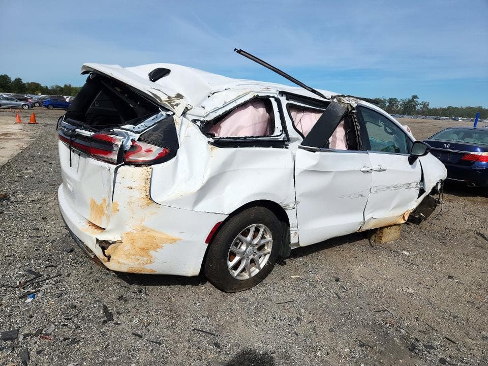 2026 CHRYSLER PACIFICA SELECT 3