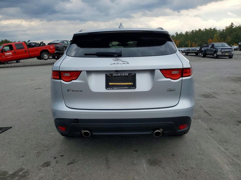 2017 JAGUAR F-PACE PRESTIGE 6